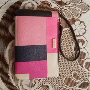 For @staceyalise wristlet